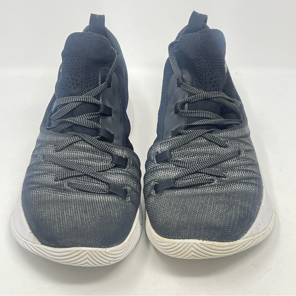 Under Armour Curry 5 Shoes Mens 8 Black White Silver Sneakers 3020657-101 - Picture 5 of 13